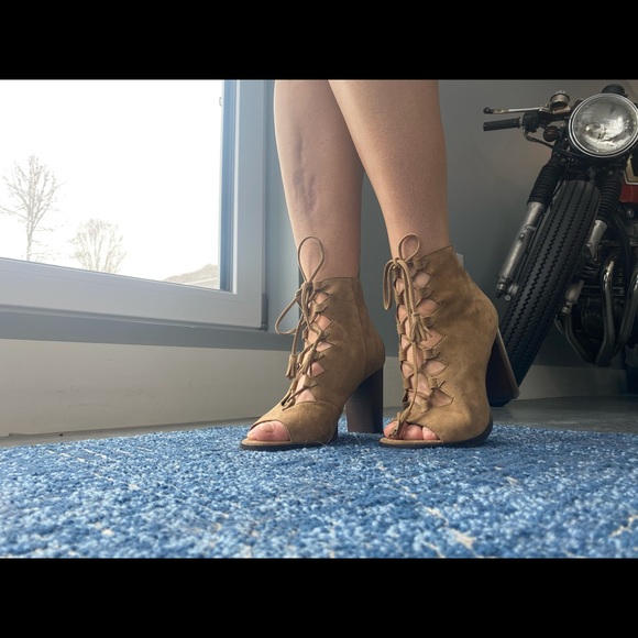 Frye Heels, Sandals - Picture 7 of 7